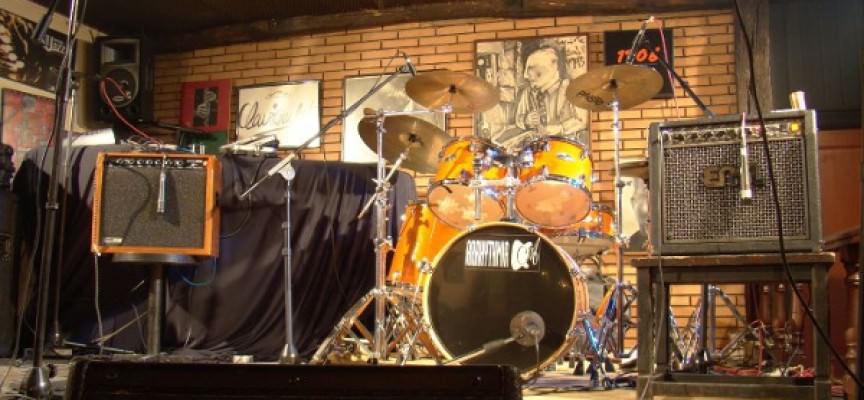 Noite de Rock: Pacho Brea + Motores + Tregua